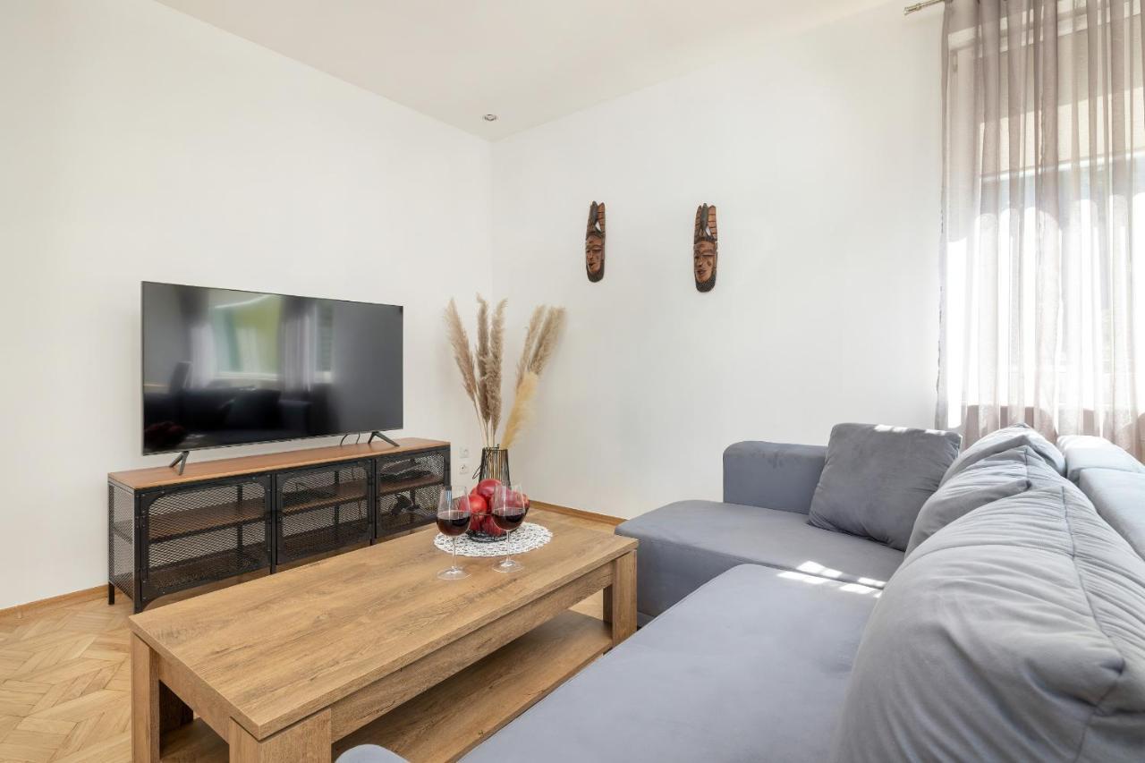 Bright & Spacious Family Apartment In Miedzyzdroje With Parking And 3 Balconies By Noclegi Renters Екстер'єр фото