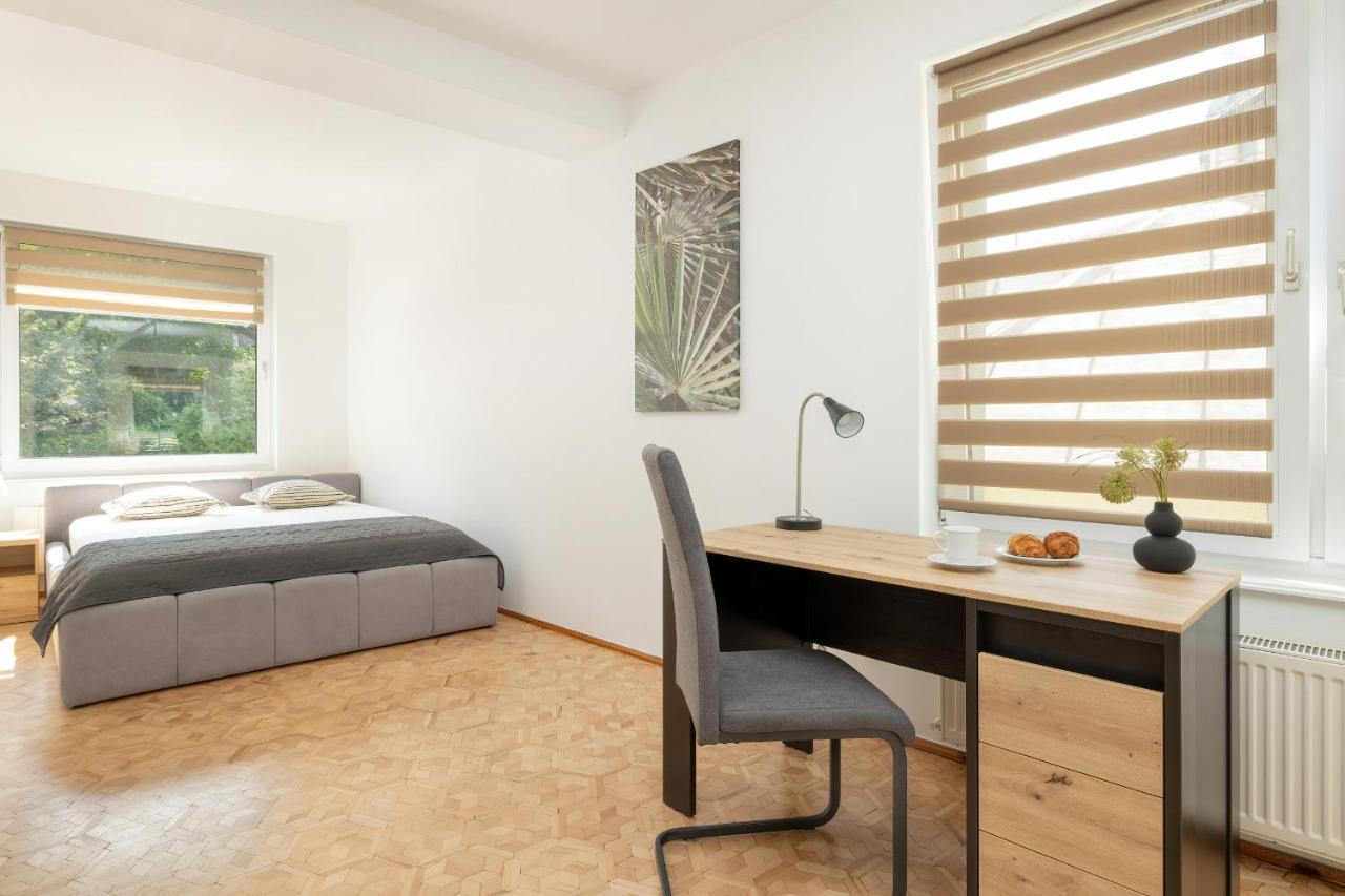 Bright & Spacious Family Apartment In Miedzyzdroje With Parking And 3 Balconies By Noclegi Renters Екстер'єр фото
